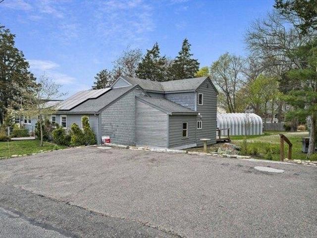 House for sale in Kingston, Massachusetts