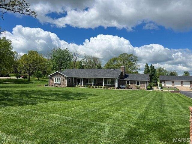 House for sale in Laclede, Missouri