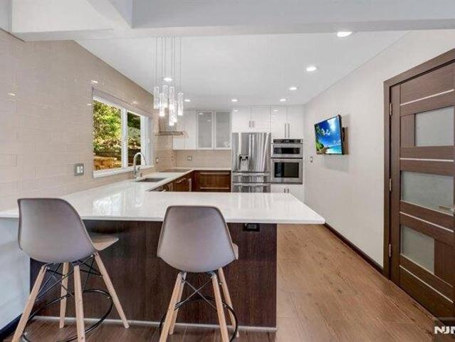 House for sale in Leonia, New Jersey