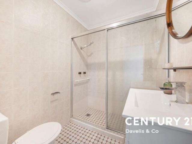 House for sale in Lethbridge, Victoria