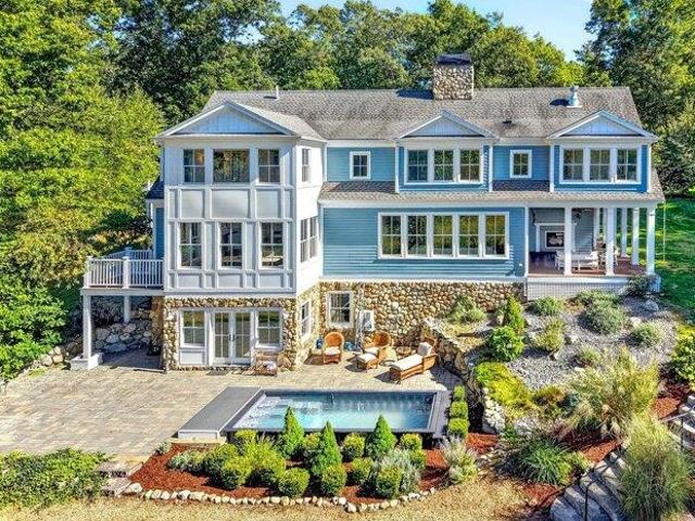 House for sale in Lincoln, Middlesex County