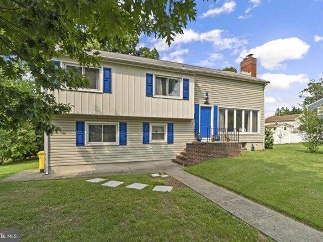 House for sale in Linthicum Heights