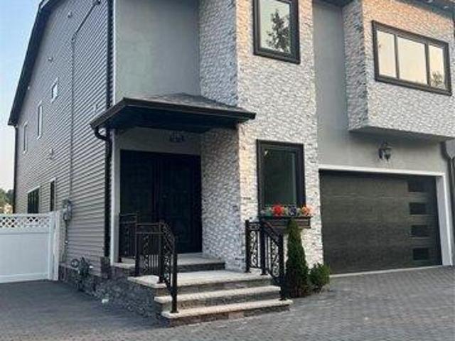 House for sale in Little Ferry, New Jersey