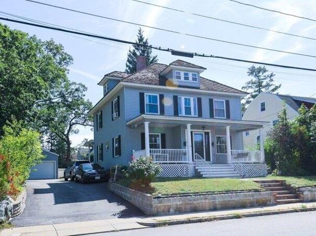 House for sale in Highlands, Lowell