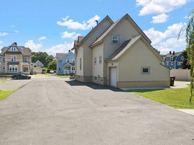 House for sale in Hampden, Massachusetts