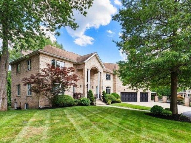 House for sale in Lynnfield, Massachusetts