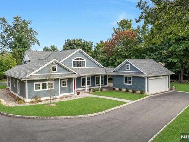 House for sale in Mahwah, New Jersey