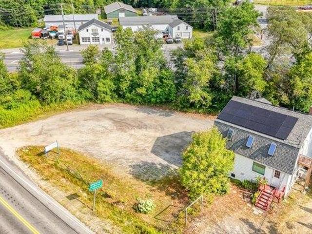 House for sale in Manchester, Maine