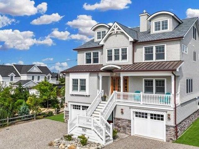 House for sale in Mantoloking, New Jersey