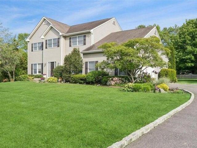 House for sale in Huntington, New York
