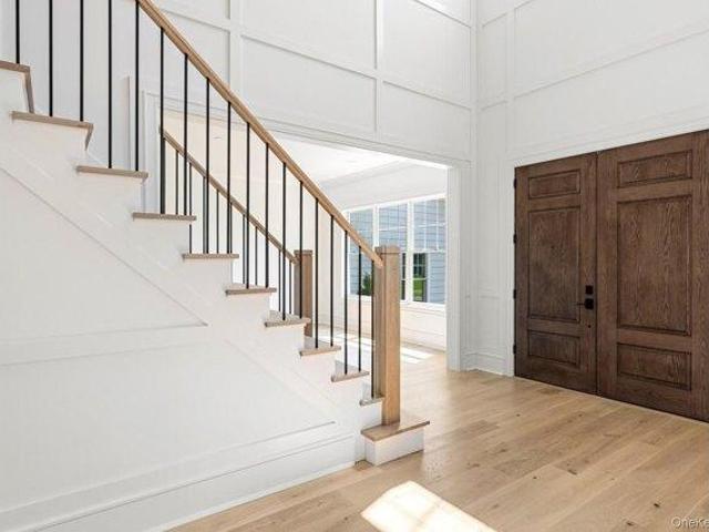 House for sale in Huntington, New York
