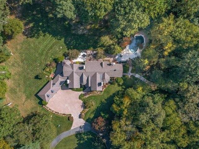 House for sale in Bernardsville, New Jersey