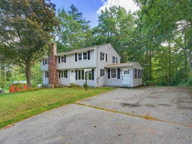 House for sale in Thorntons Ferry, Merrimack