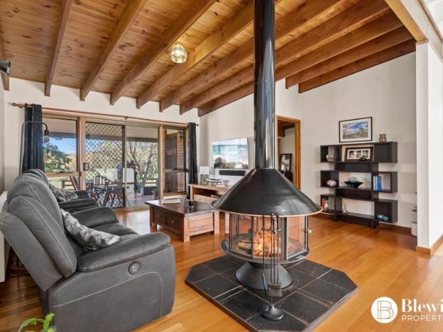 House for sale in Michelago, New South Wales