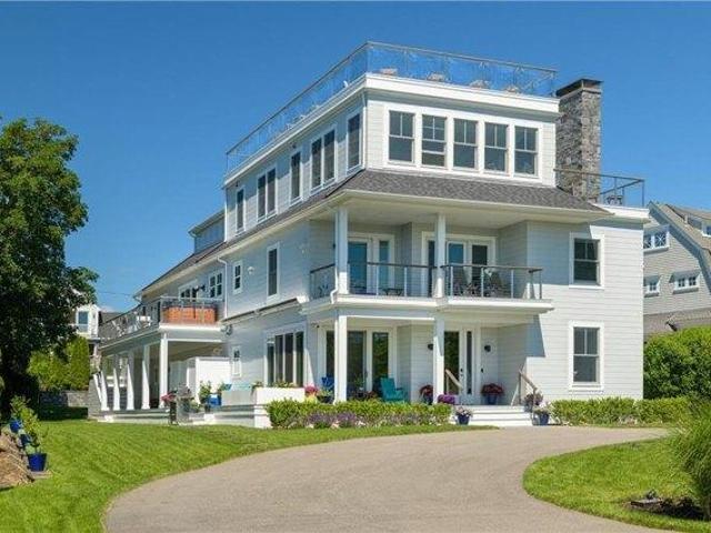 House for sale in Middletown, Rhode Island