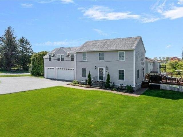House for sale in Middletown, Rhode Island