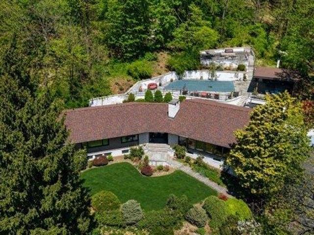 House for sale in Millburn, New Jersey