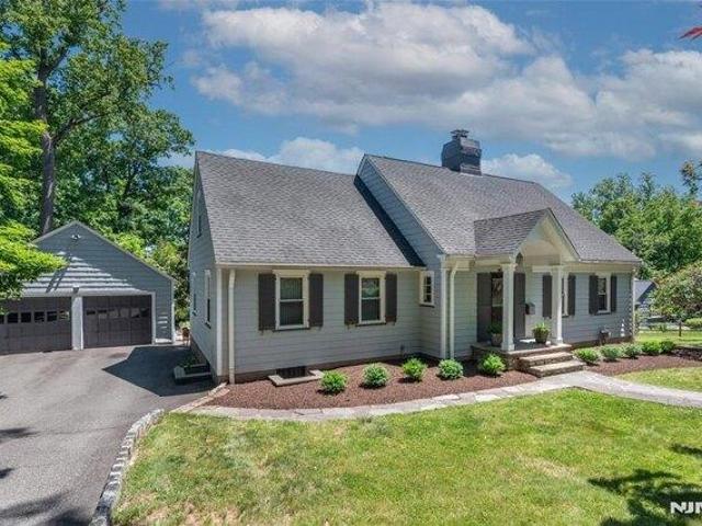 House for sale in Passaic, New Jersey