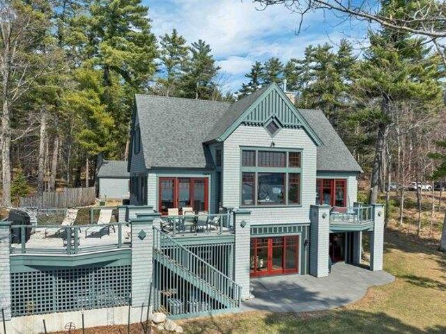 House for sale in New Hampshire