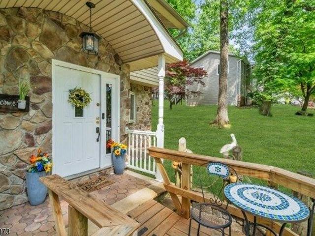 House for sale in Landing, New Jersey