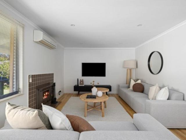 House for sale in Victoria