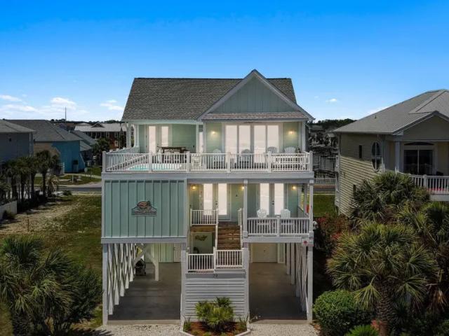 House for sale in Ocean Isle Beach, North Carolina