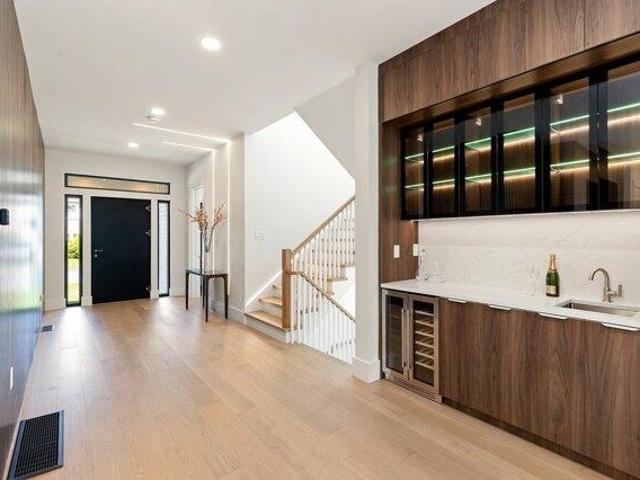 House for sale in Olin Woods, Needham