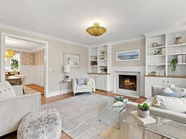 House for sale in Needham Heights, Needham