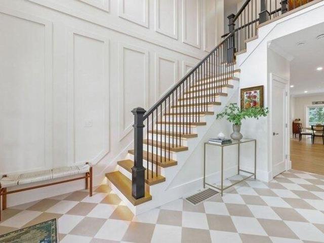 House for sale in Needham Heights, Needham
