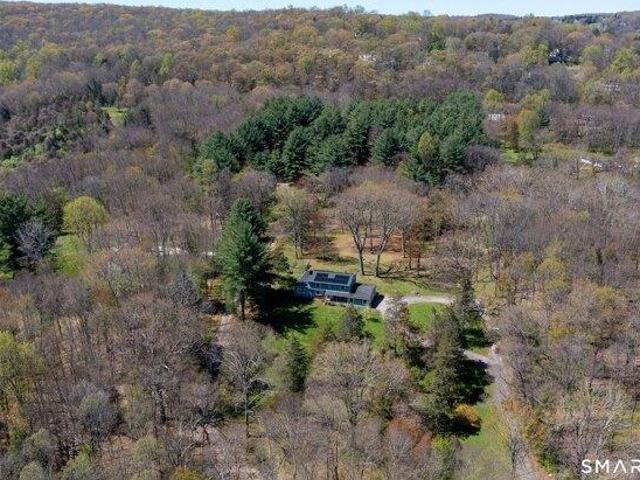 House for sale in Gaylordsville, Connecticut