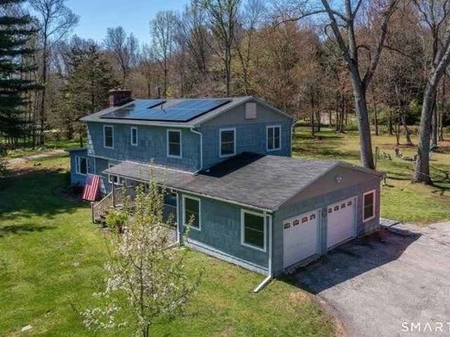 House for sale in Gaylordsville, Connecticut