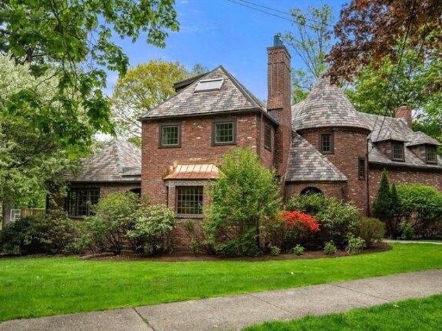 House for sale in Auburndale, Massachusetts