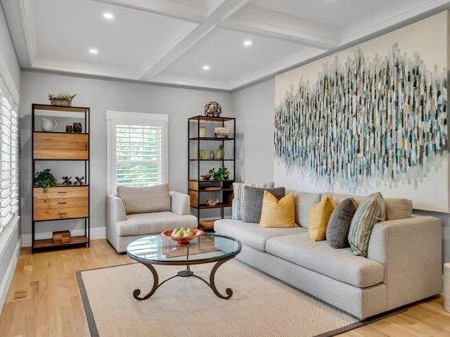 House for sale in Newtonville, Newton