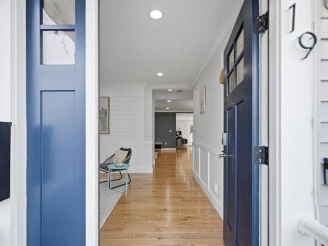 House for sale in West Newton, Newton