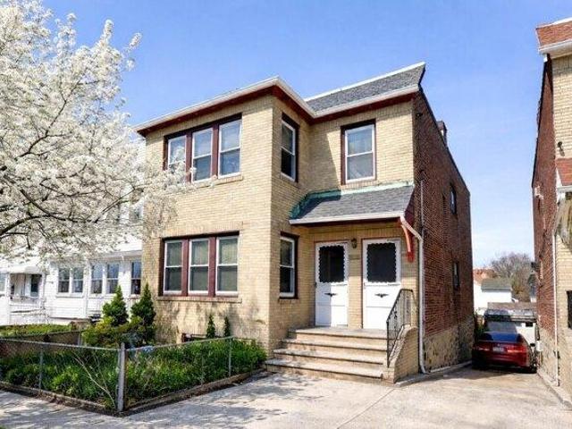 House for sale in Hudson, New Jersey