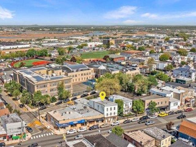 House for sale in Hudson, New Jersey