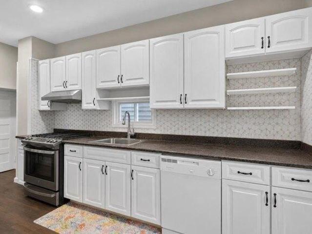 House for sale in Hudson, New Jersey