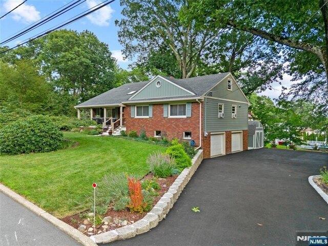 House for sale in Passaic, New Jersey
