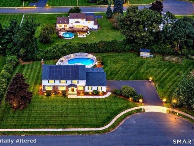 House for sale in North Haven, South Central Connecticut Planning Region