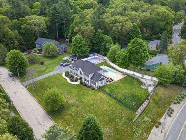 House for sale in North Reading, Massachusetts