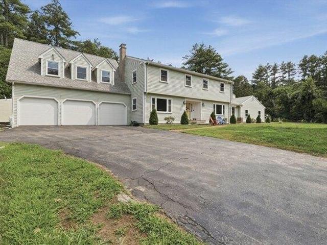 House for sale in Northborough, Massachusetts