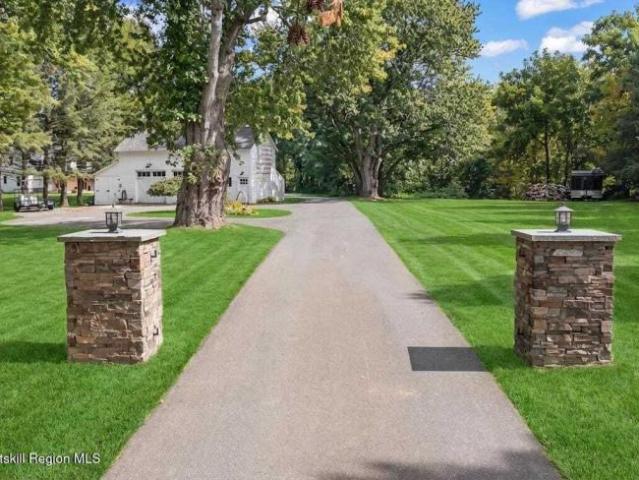 House for sale in Claverack, New York
