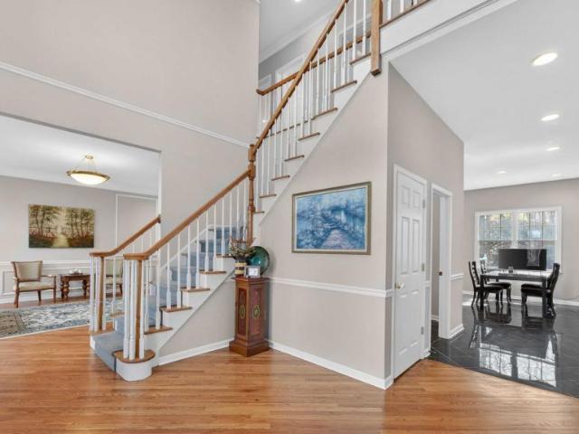 House for sale in Baldwin Place, New York