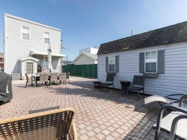 House for sale in Queens, Arverne