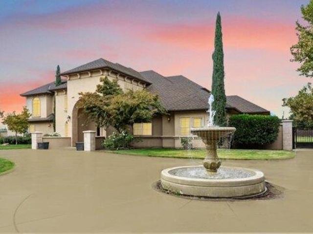 House for sale in Oakdale, California