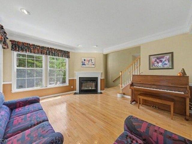 House for sale in Oakland, New Jersey