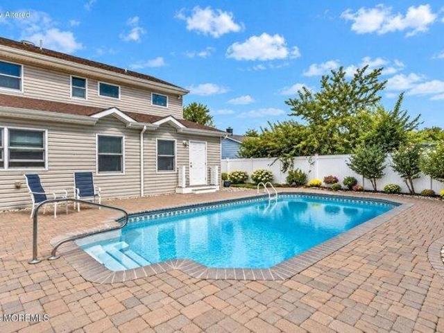 House for sale in Port-au-Peck, Oceanport