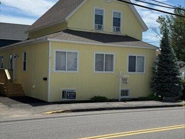 House for sale in Maine