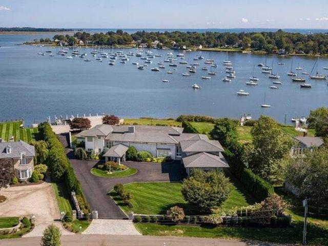 House for sale in Old Saybrook, Connecticut