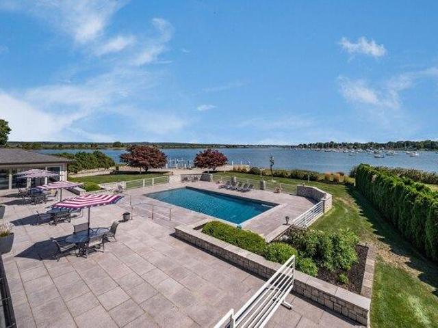 House for sale in Old Saybrook, Connecticut